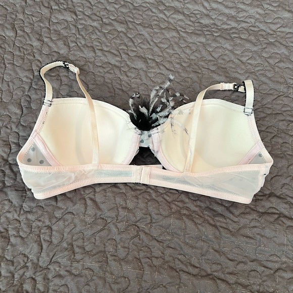 NWOT Size 38B Delicates Pink Bra - Picture 2 of 3